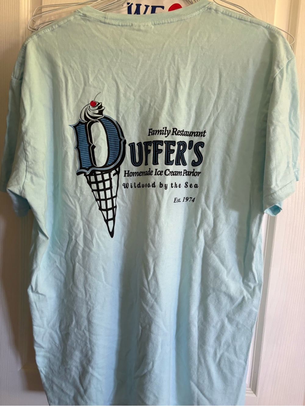 XL.   Light Blue Duffers ice cream, Wildwood, NJ Graphic Tee  Men's Casual Shirt